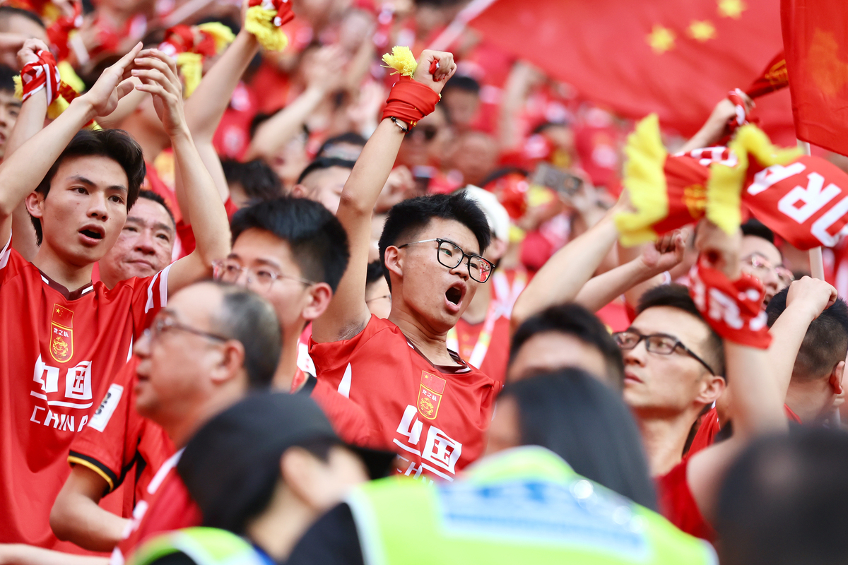 士气高昂!球员们信心十足迎接挑战 士气高昂!球员们信心十足迎接挑战