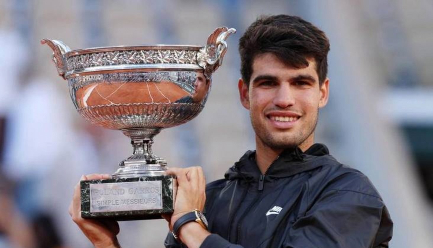 雷速网球直播-年终总决赛逆转澳网，阿尔卡拉斯高光表现