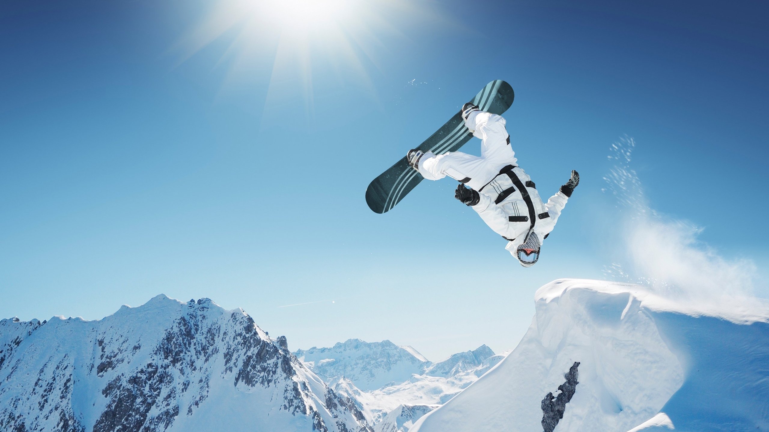 布克关键战不手软，鹈鹕逆袭雷霆的启示，巨星时刻如何改写比赛剧本