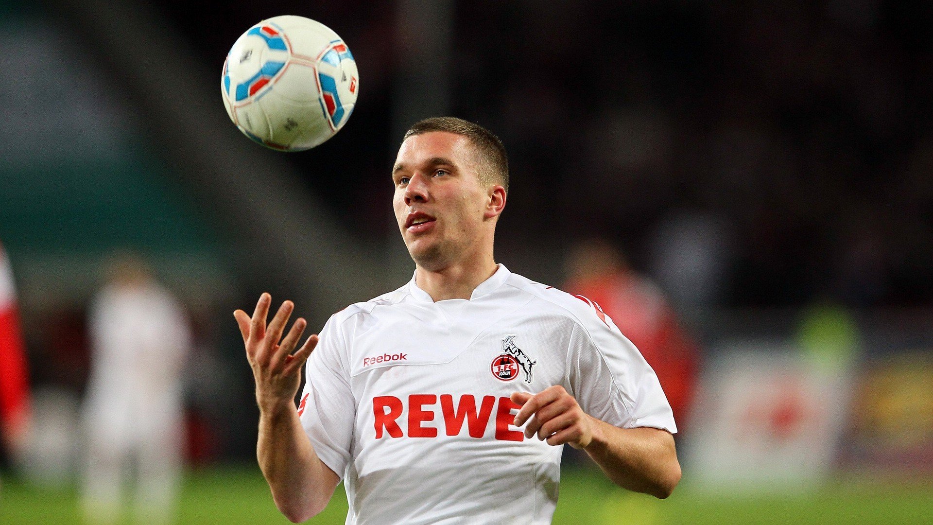 逆转与统治，从绿茵场到羽毛球场，两种胜利的哲学